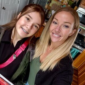 Meet your Posher, Carrie